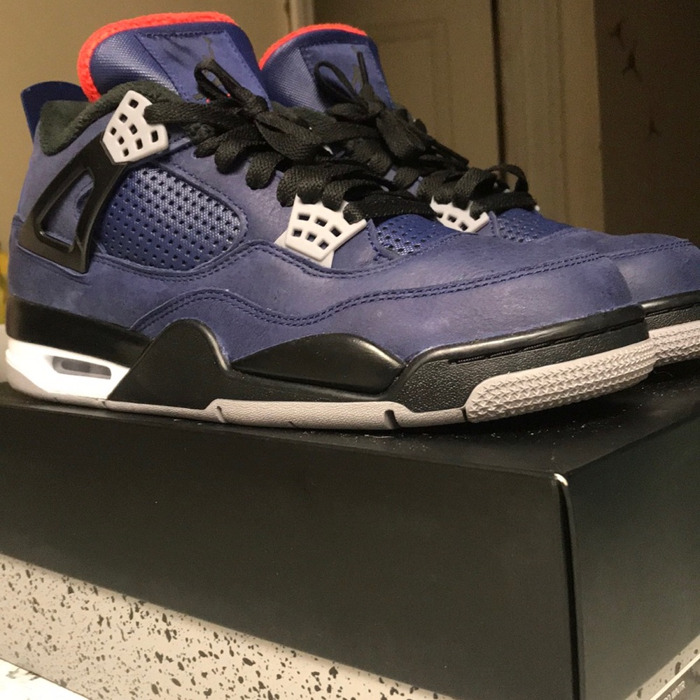 Jordan 4 Sneakers 🔥🔥🔥💙